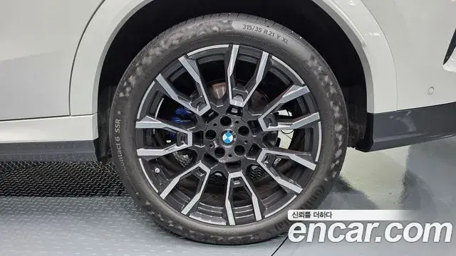 BMW X6 2024 — Photo 17/34