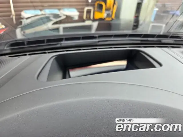 Porsche Panamera 2024 — ფოტო 16/20