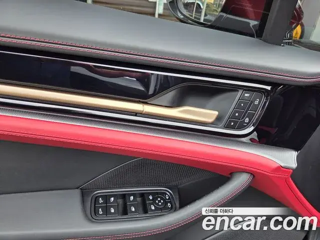 Porsche Panamera 2024 — ფოტო 10/20