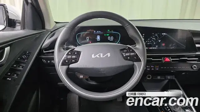 Kia Niro 2022 — Photo 14/20