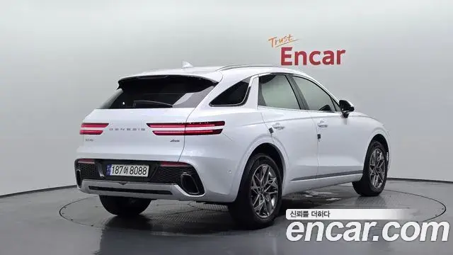 Genesis GV70 2022 — ფოტო 18/35