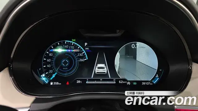 Genesis GV70 2022 — ფოტო 27/35