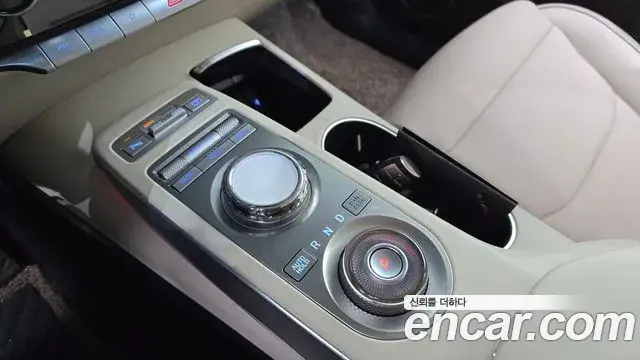Genesis GV70 2022 — ფოტო 2/35