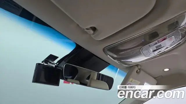 Genesis GV70 2022 — ფოტო 19/35