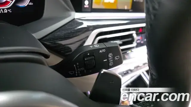 BMW X7 2022 — ფოტო 25/31