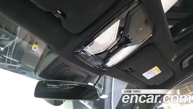 BMW X7 2022 — ფოტო 11/31