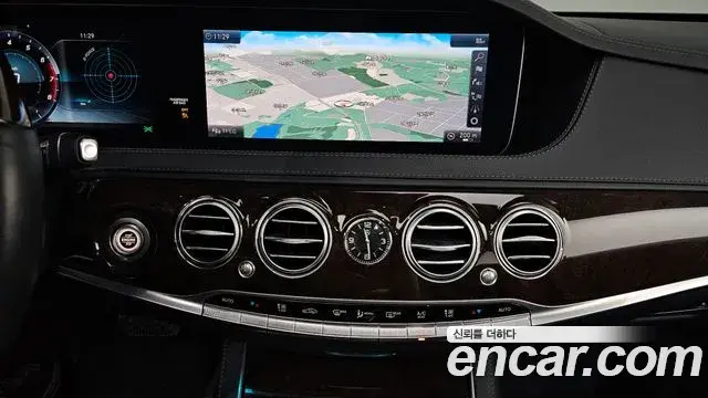 Mercedes-Benz S-Class 2019 — Фото 14/20