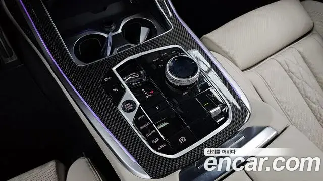 BMW X7 2025 — Фото 9/20