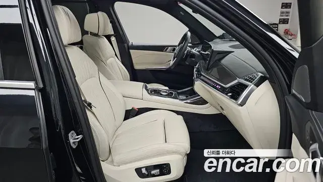 BMW X7 2025 — Фото 11/20