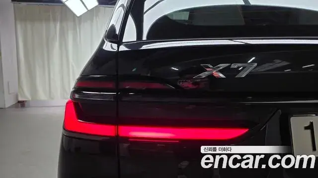 BMW X7 2025 — ფოტო 28/35