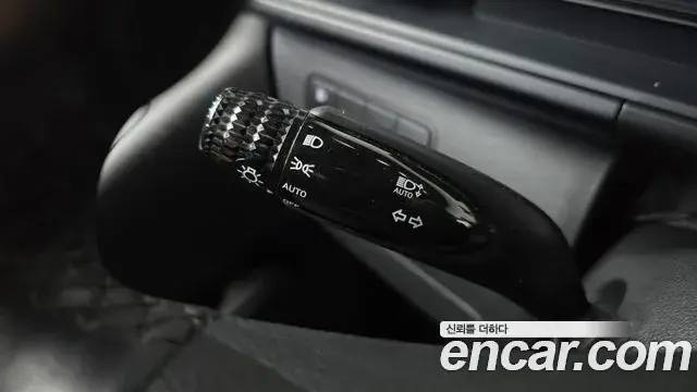 Hyundai Staria 2023 — Photo 21/32
