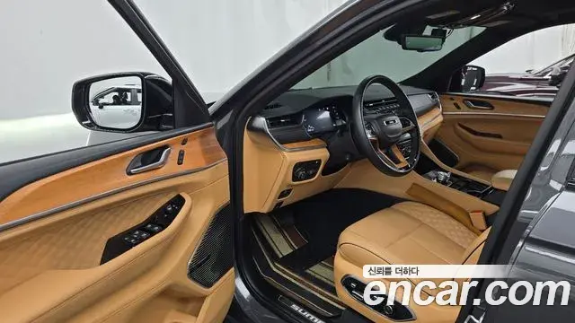 Jeep Grand Cherokee 2023 — Photo 7/36