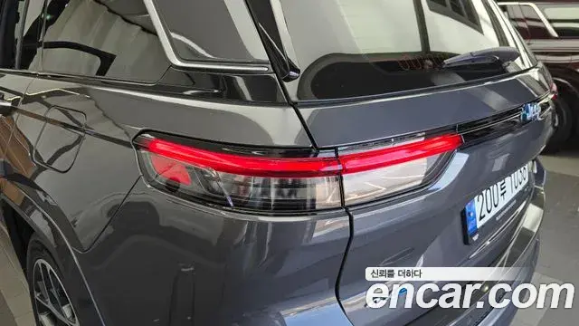 Jeep Grand Cherokee 2023 — Photo 33/36