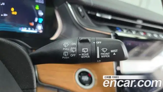 Jeep Grand Cherokee 2023 — Photo 6/36