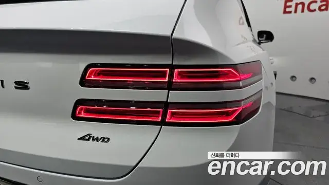 Genesis GV80 2023 — ფოტო 19/40