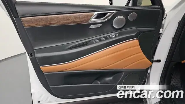 Genesis GV80 2023 — ფოტო 16/40