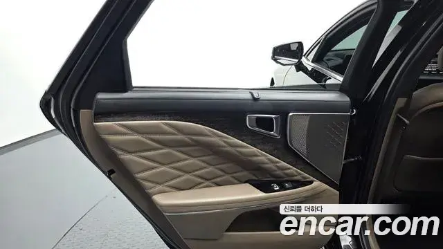 Kia K8 2022 — Photo 14/35