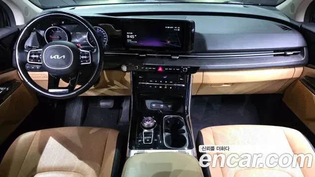 Kia Carnival 2022 — Photo 7/20