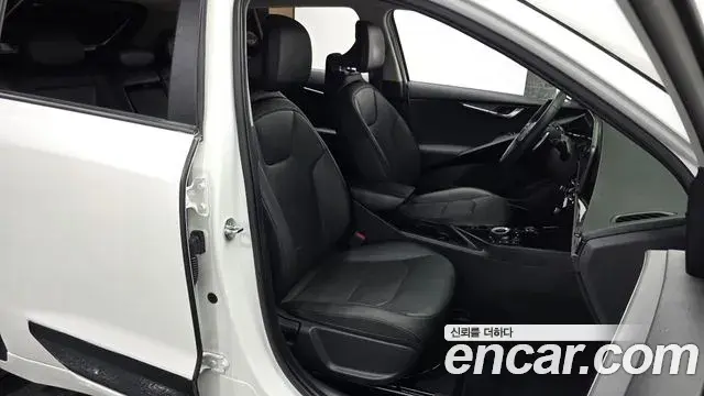 Kia Niro 2022 — Şəkil 27/31