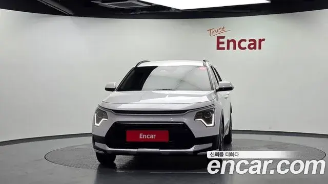 Kia Niro 2022 — Photo 15/28