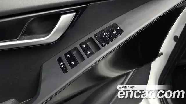 Kia Niro 2022 — Photo 5/28