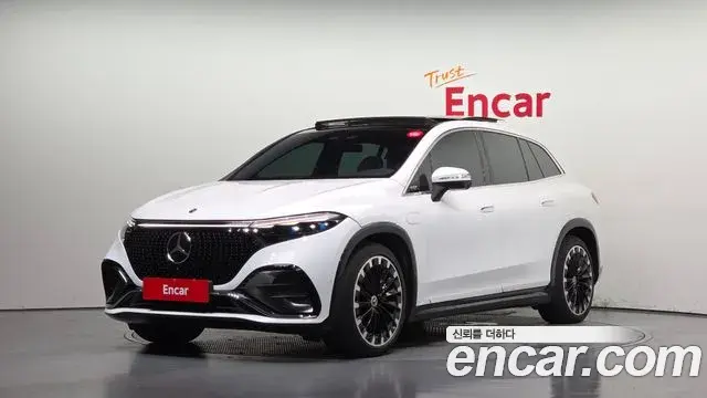 Mercedes-Benz EQS SUV 2023 — Şəkil 32/36