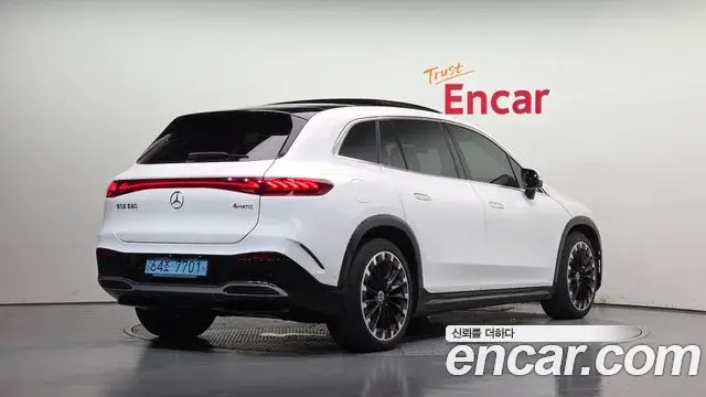 Mercedes-Benz EQS SUV 2023 — Şəkil 7/36