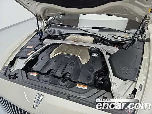 Bentley Flying Spur 2023 — Şəkil 9/20
