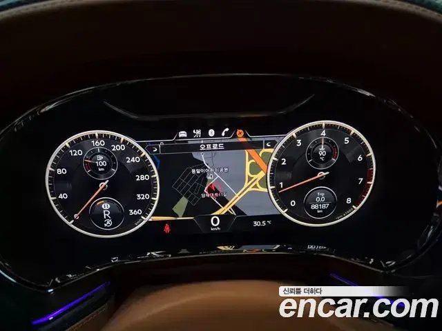 Bentley Flying Spur 2022 — ფოტო 1/20