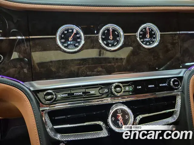 Bentley Flying Spur 2022 — ფოტო 3/20