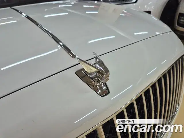Bentley Flying Spur 2022 — ფოტო 13/20