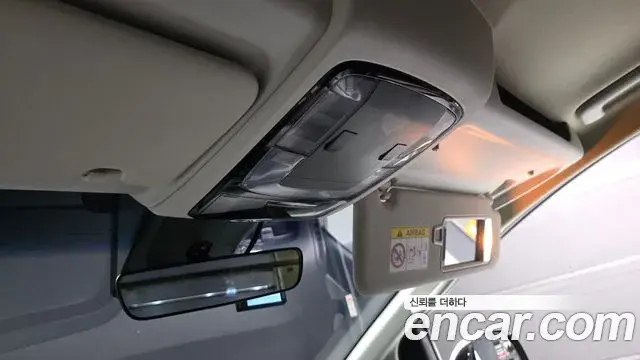 Hyundai Staria 2021 — ფოტო 28/30