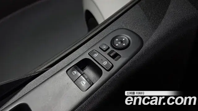 Hyundai Staria 2021 — ფოტო 30/30