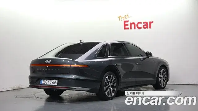 Hyundai Grandeur 2023 — Фото 2/20