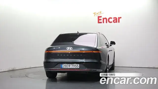 Hyundai Grandeur 2023 — Фото 4/20
