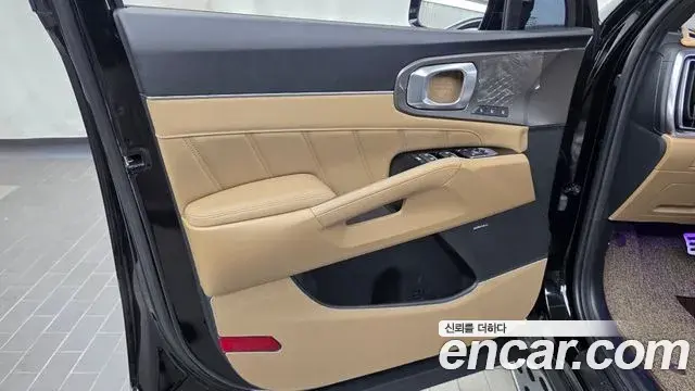 Kia Sorento 2025 — Şəkil 33/35
