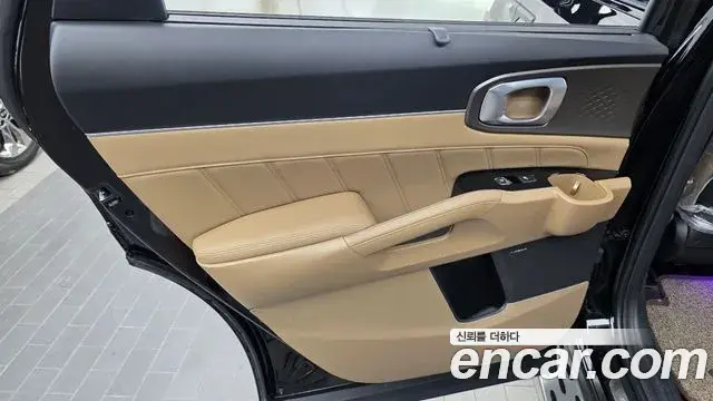 Kia Sorento 2025 — Şəkil 23/35