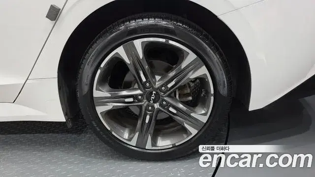 Kia K5 2022 — Photo 25/38