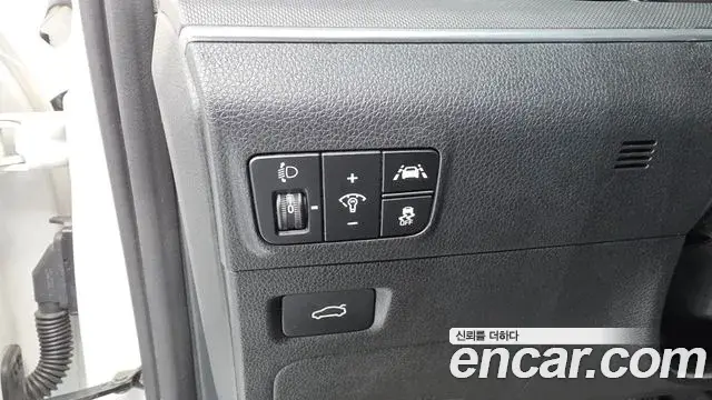 Kia K5 2022 — Photo 35/38