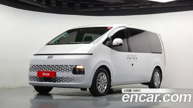 Hyundai Staria 2022 — Фото 1/20