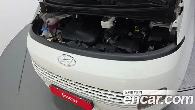 Hyundai Staria 2022 — Фото 6/20
