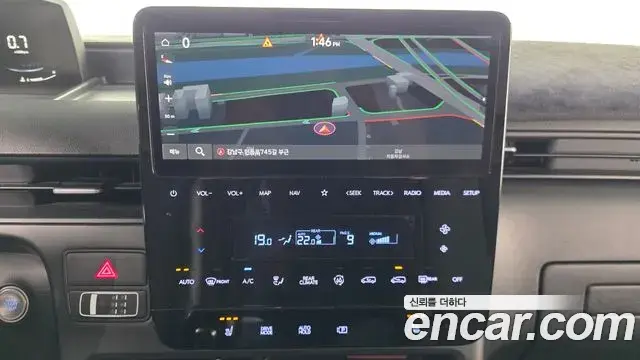 Hyundai Staria 2022 — Фото 14/20