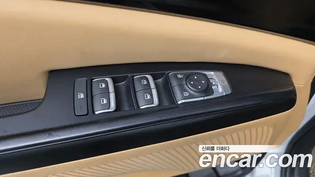 Kia Carnival 2021 — Фото 11/20