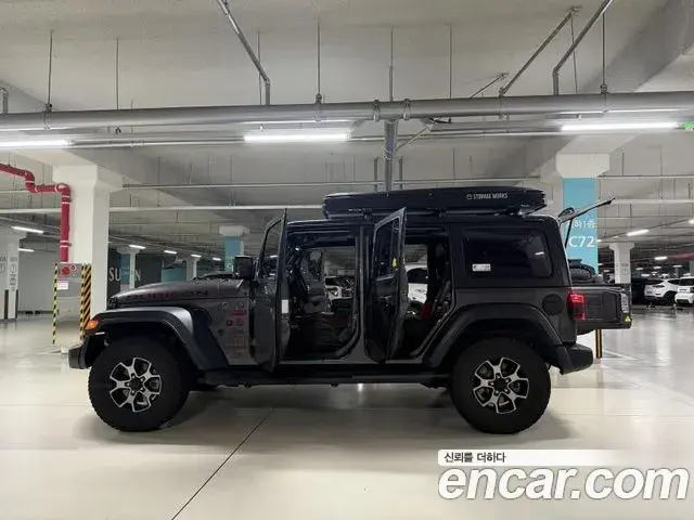 Jeep Wrangler 2018 — Фото 10/15