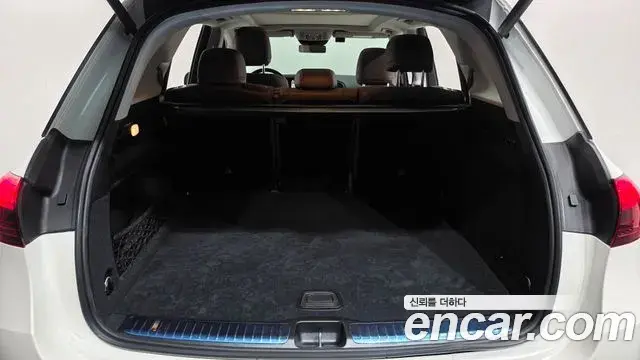 Mercedes-Benz GLE-Class 2024 — Şəkil 19/36