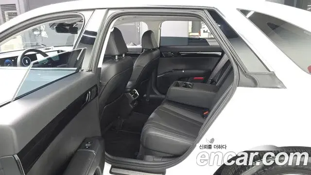 Hyundai Grandeur 2023 — Фото 11/20