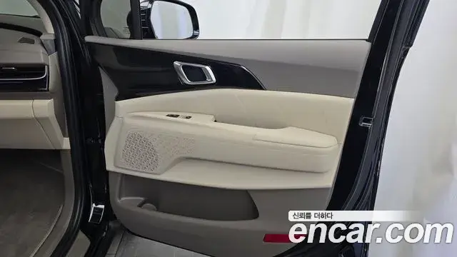 Kia Carnival 2026 — ფოტო 27/34