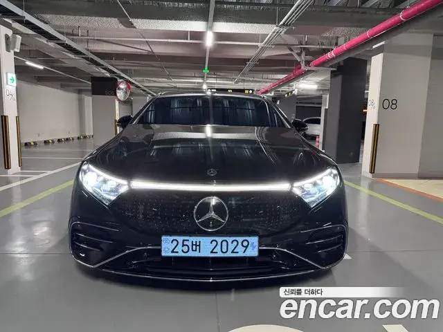 Mercedes-Benz EQS 2023 — Photo 3/17