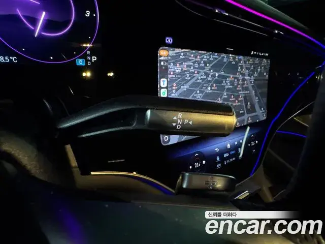 Mercedes-Benz EQS 2023 — Photo 15/17