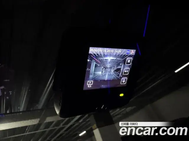 Mercedes-Benz EQS 2023 — Photo 17/17